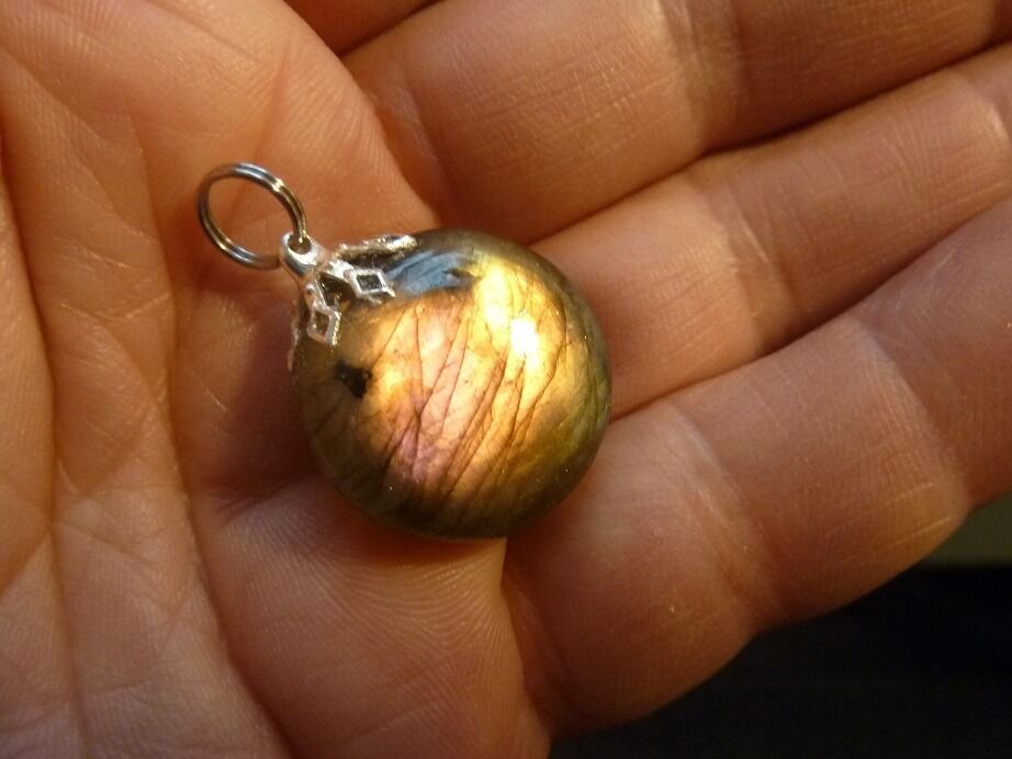 Pendentif Labradorite violet-jaune ref 0412