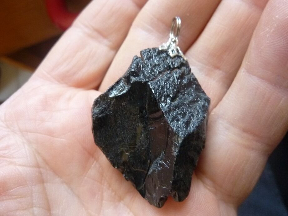 Pendentif Spinelle noir 29 gr ultra rare ref 1002