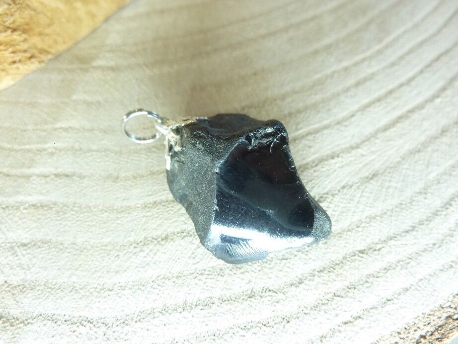 Pendentif Spinelle noir 14,8 gr ultra rare ref 1102