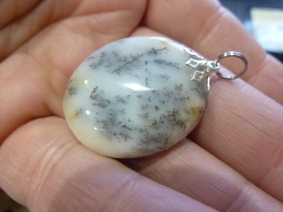 Pendentif Merlinite opale dentritique ref 2794