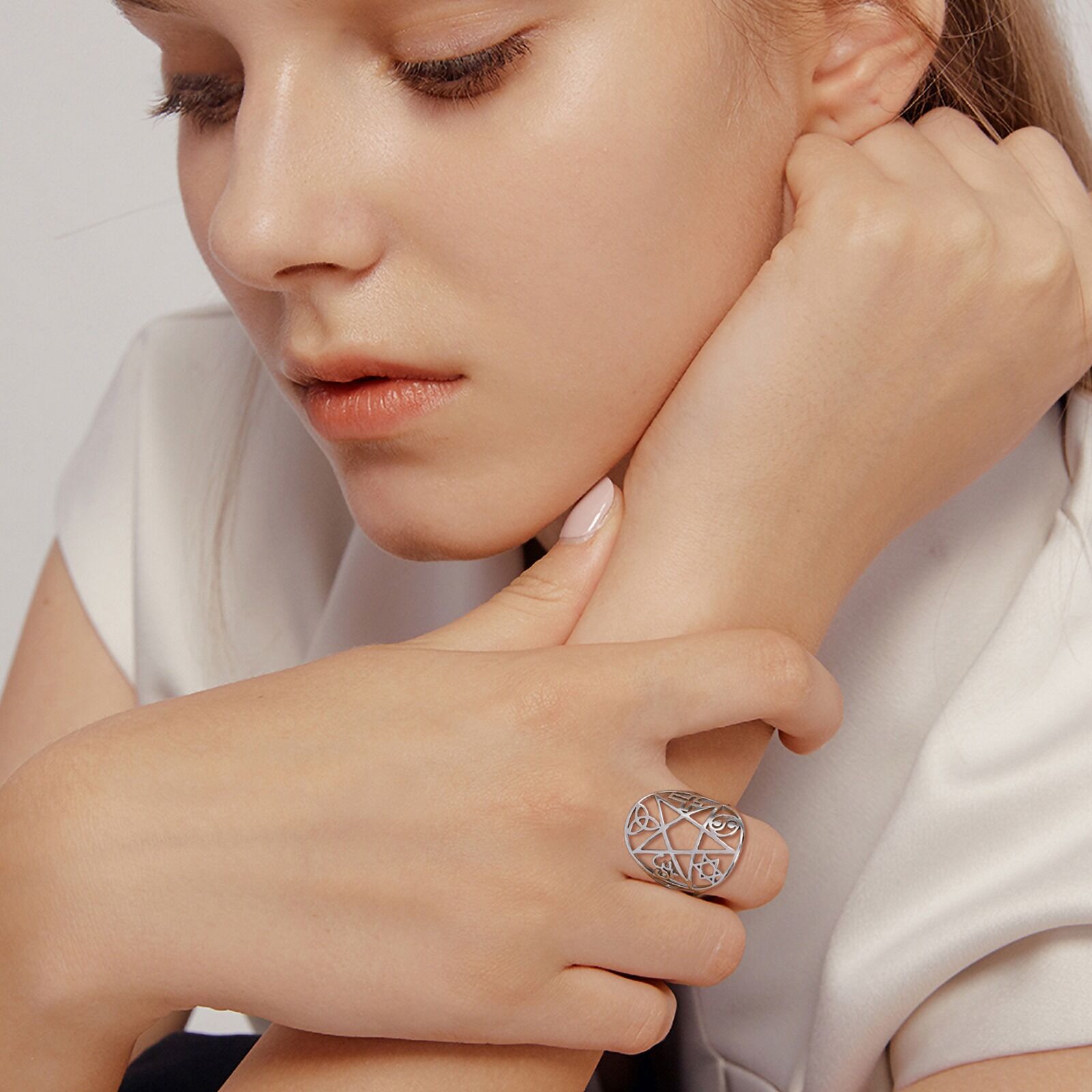 Bague ajustable pentacle multi symboles