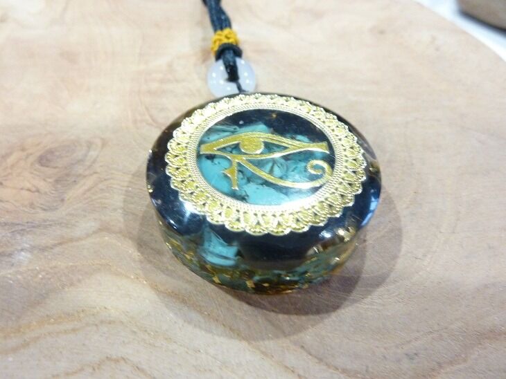 Collier Pendentif orgonite oeil Oudjat Horus turquoise-Obsidienne