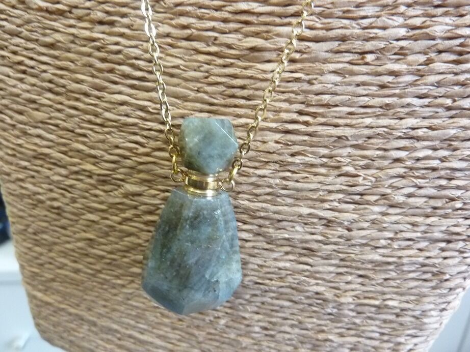 Collier Labradorite pendentif fiole