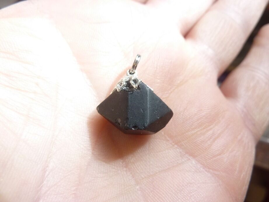 Pendentif Spinelle noir ultra rare ref 2143