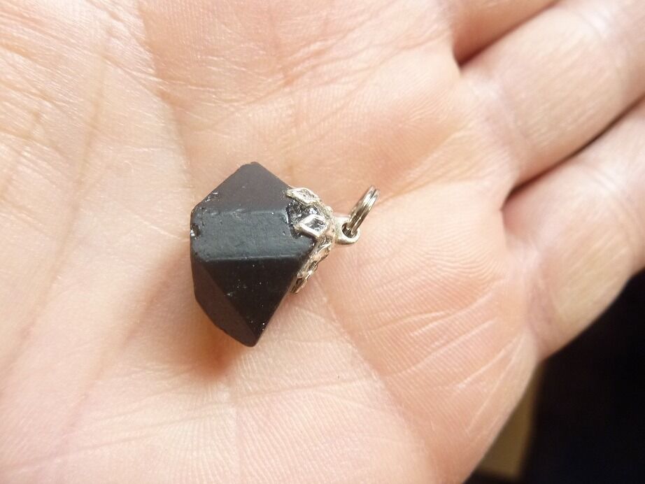 Pendentif Spinelle noir ultra rare ref 2143