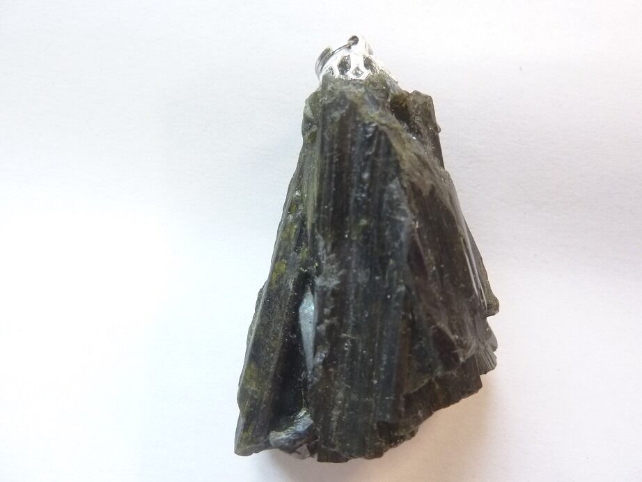 Pendentif tourmaline verte-noire Ultra Rare GG 39