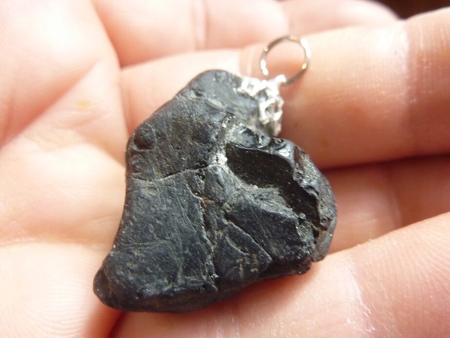 Pendentif Spinelle noir 27,8 gr ultra rare gg 039 – Image 5