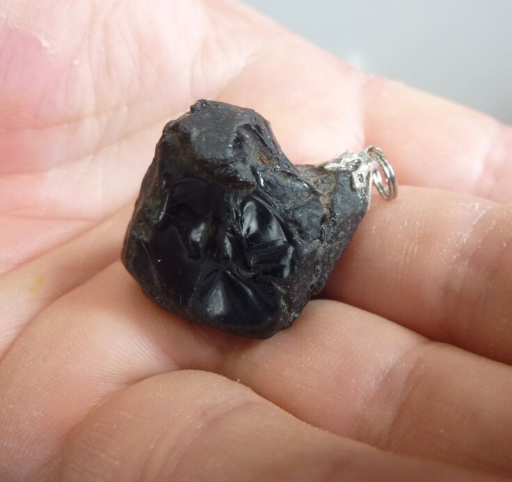 Pendentif Spinelle noir 27,8 gr ultra rare gg 039