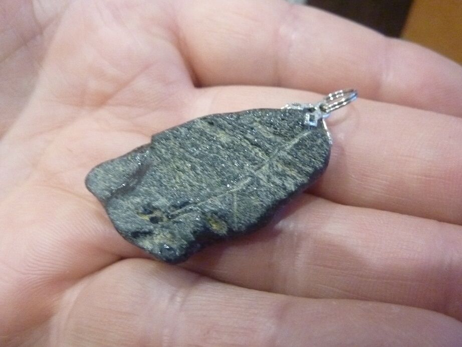 Pendentif Spinelle noir 13,1 gr ultra rare gg 78