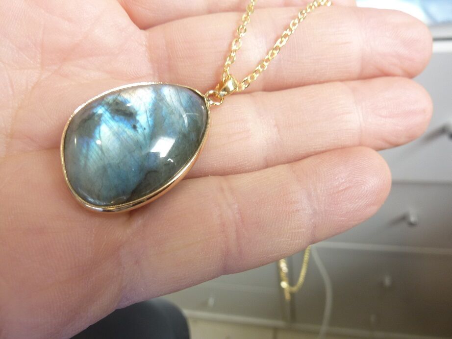 Collier pendentif Labradorite + chaine acier inoxydable 50 cm