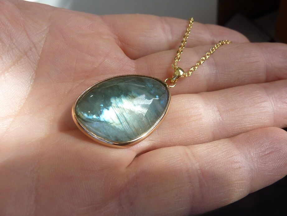 Collier pendentif Labradorite + chaine acier inoxydable 50 cm