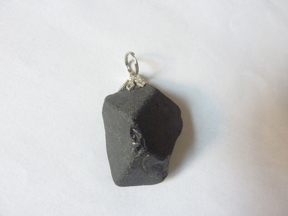 Pendentif Spinelle noir 16,6 gr ultra rare GG 1109