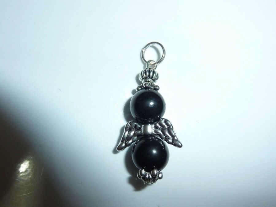 PENDENTIF SHUNGITE PERLES 8 MM ANGE PROTECTEUR