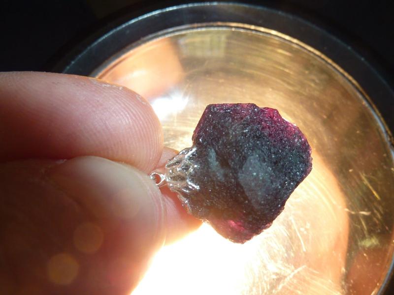 Pendentif Alexandrite Chrysobéryl brut 10,7 GR Ultra Rare Collection Piece de musée ref 2327