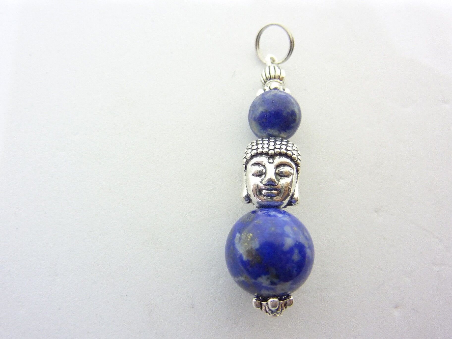 Pendentif Bouddha Lapis lazuli perles 12-8 mm longueur 4 cm