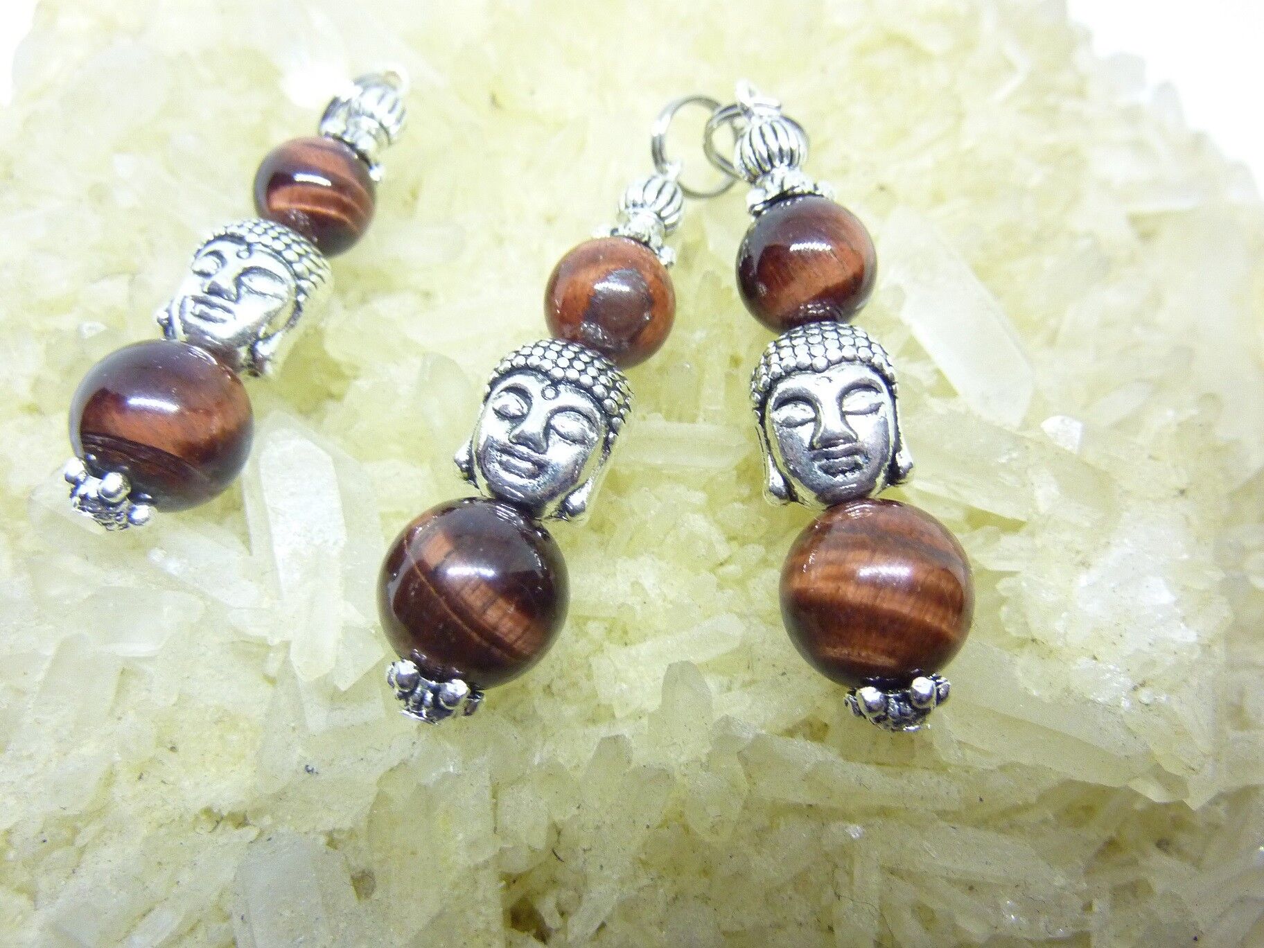 PENDENTIF OEIL DE TAUREAU OEIL DE TIGRE ROUGE PROTECTION BOUDDHA – Image 4