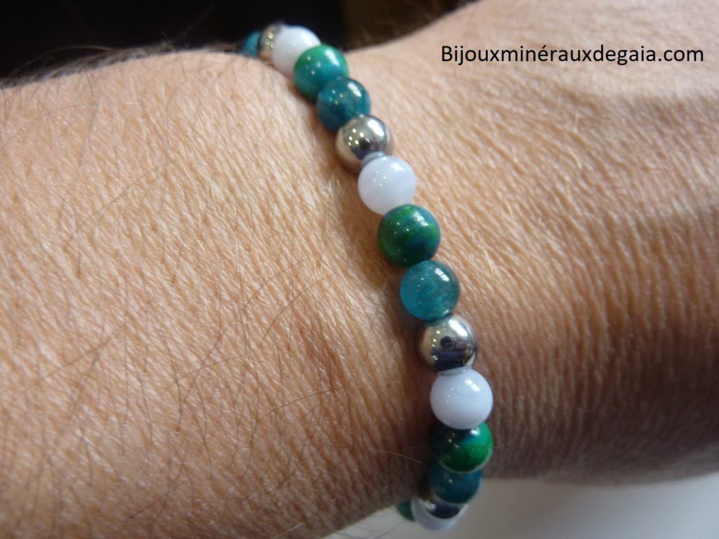 Bracelet Apatite-Hématite-chrysocolle-calcédoine bleue perles rondes 6 mm