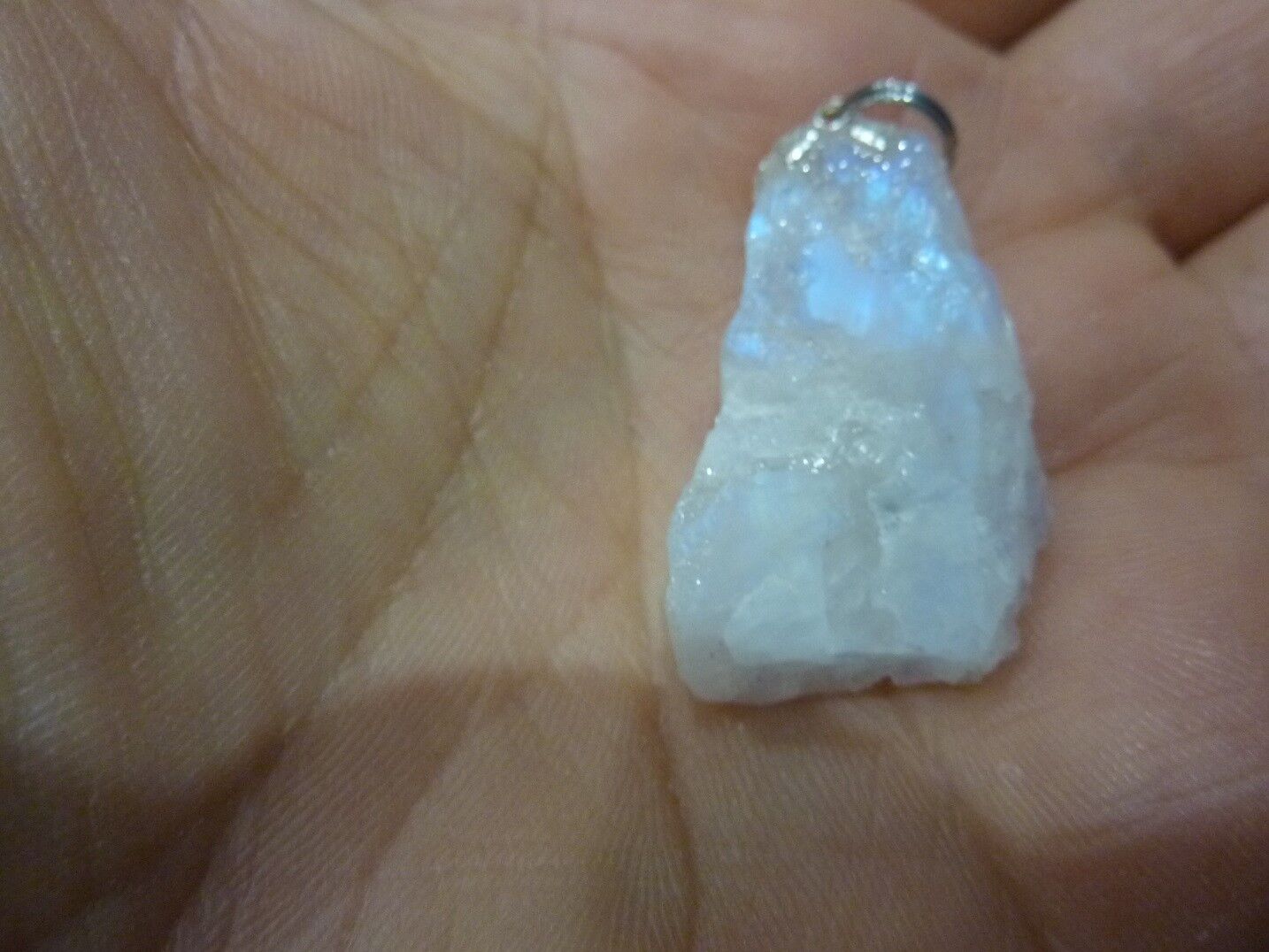 Pendentif pierre de lune brut gemme ref 7880