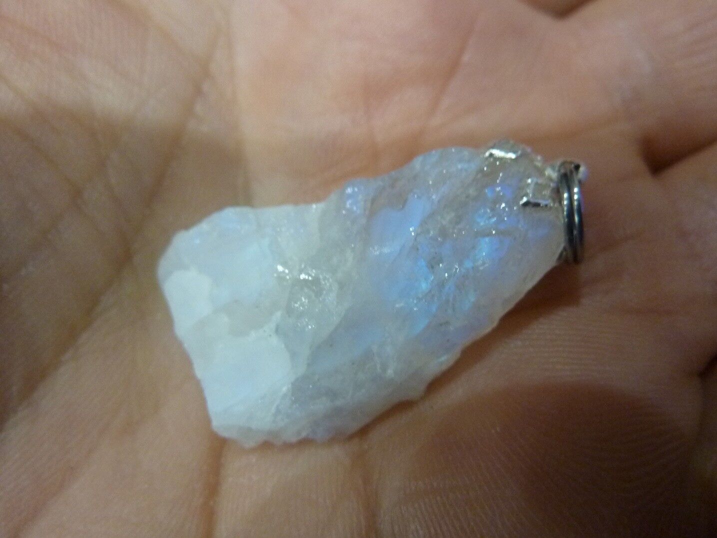 Pendentif pierre de lune brut gemme ref 7880