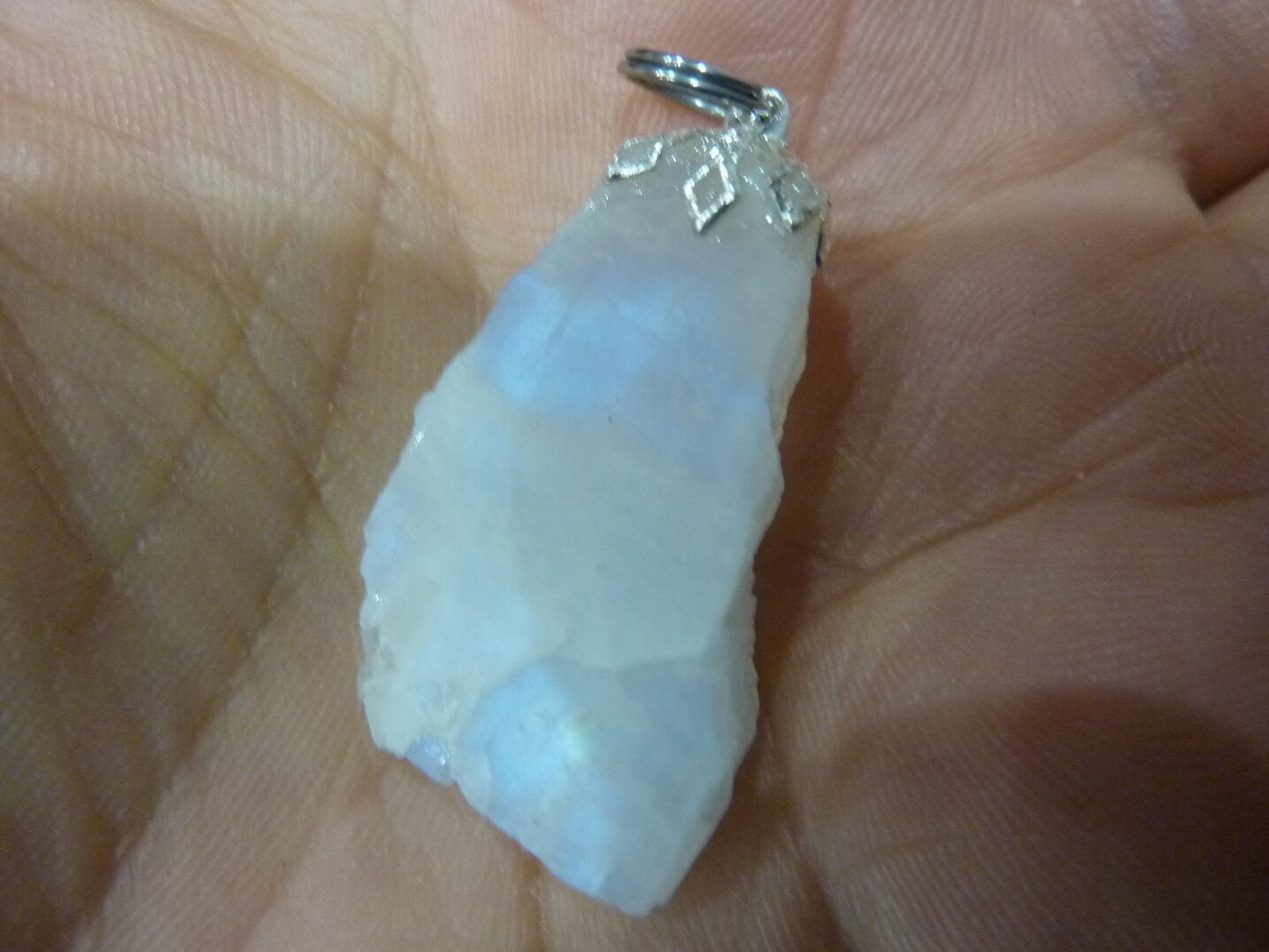 Pendentif pierre de lune brut gemme ref 7880