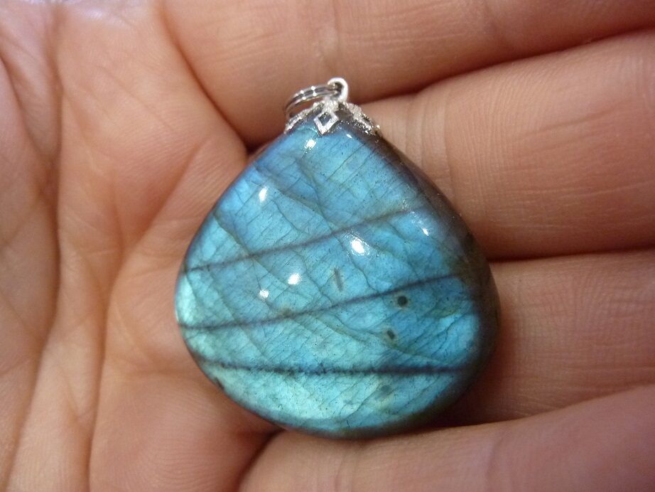 Pendentif Labradorite 15,5 gr réf 9874