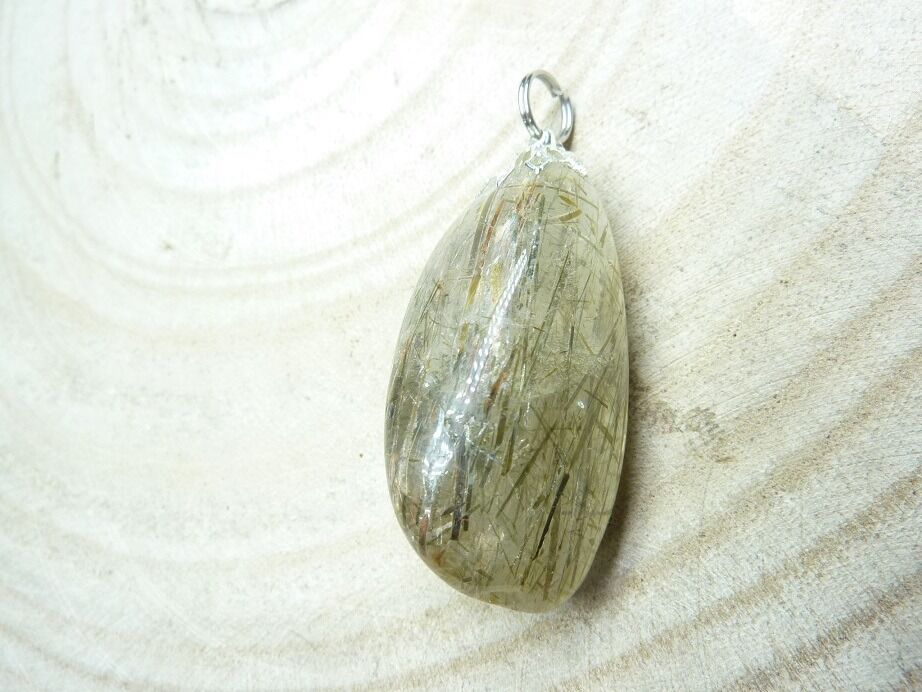 Pendentif quartz tourmaliné verte ref 1607