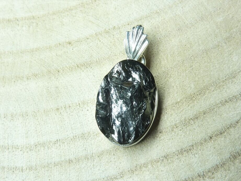 Pendentif Shungite monture en argent 925 ref 1612