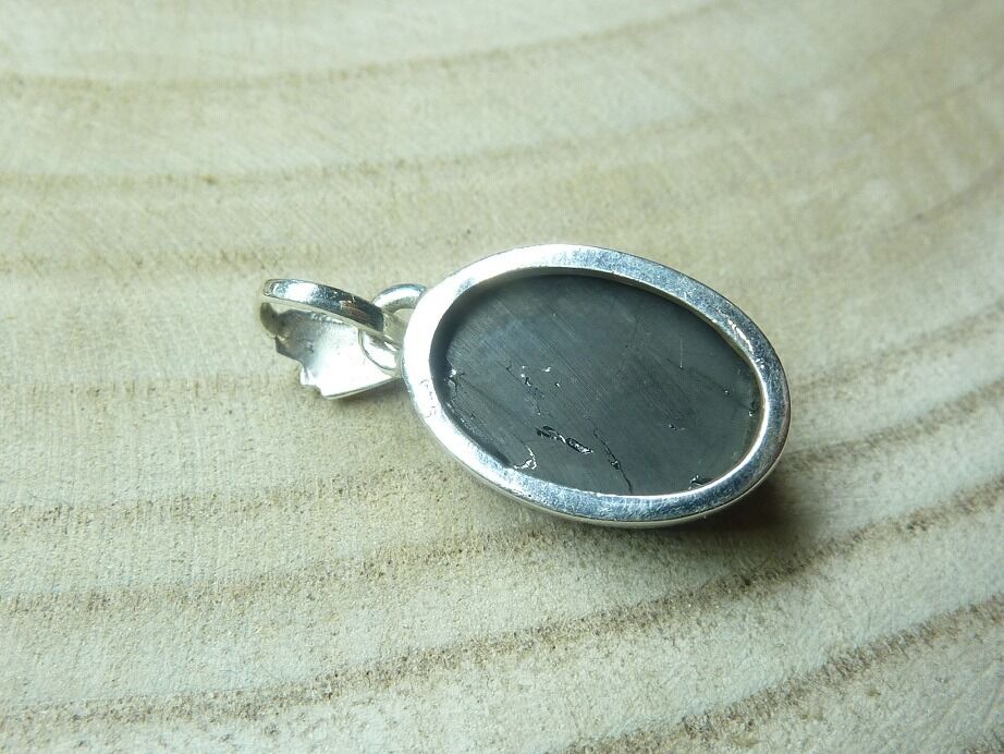Pendentif Shungite monture en argent 925 ref 1612