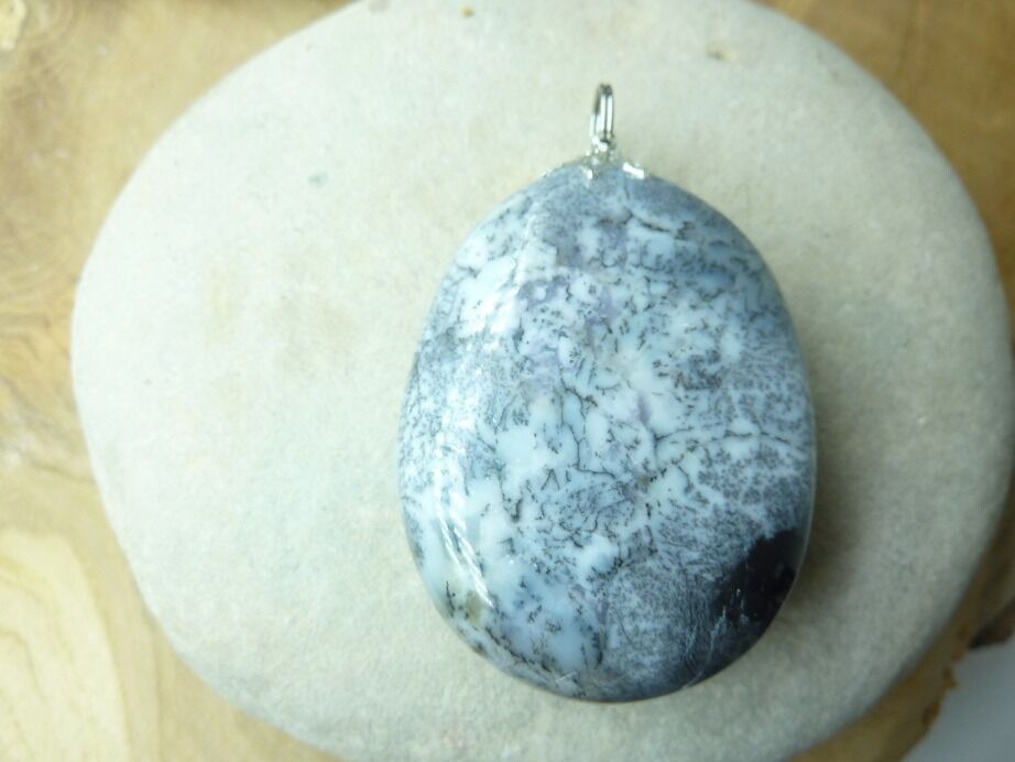Pendentif Merlinite opale dentritique ref 2003