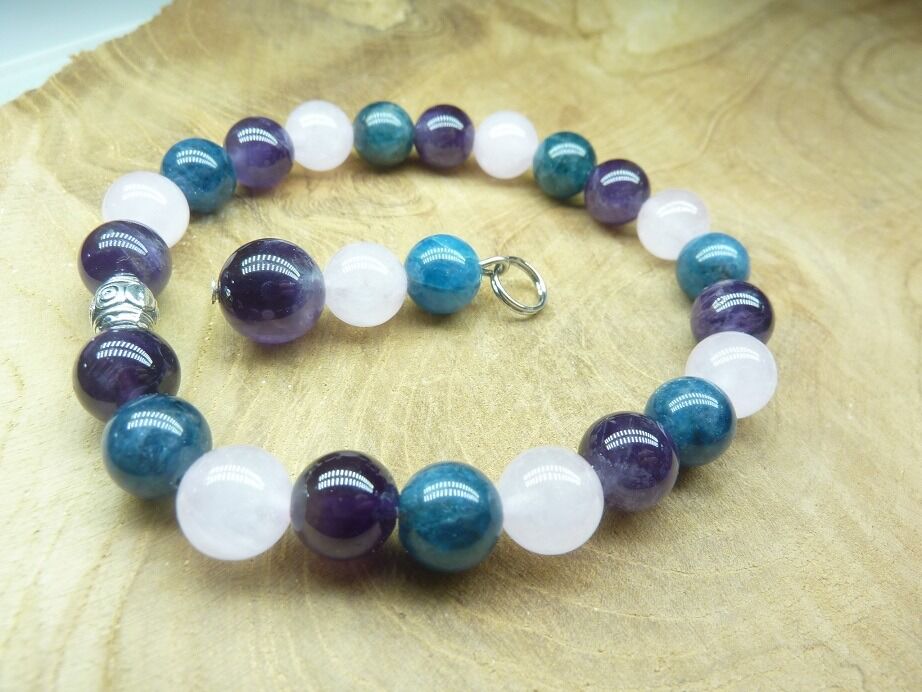 Bracelet pendentif aide soutien régime-émotionnel