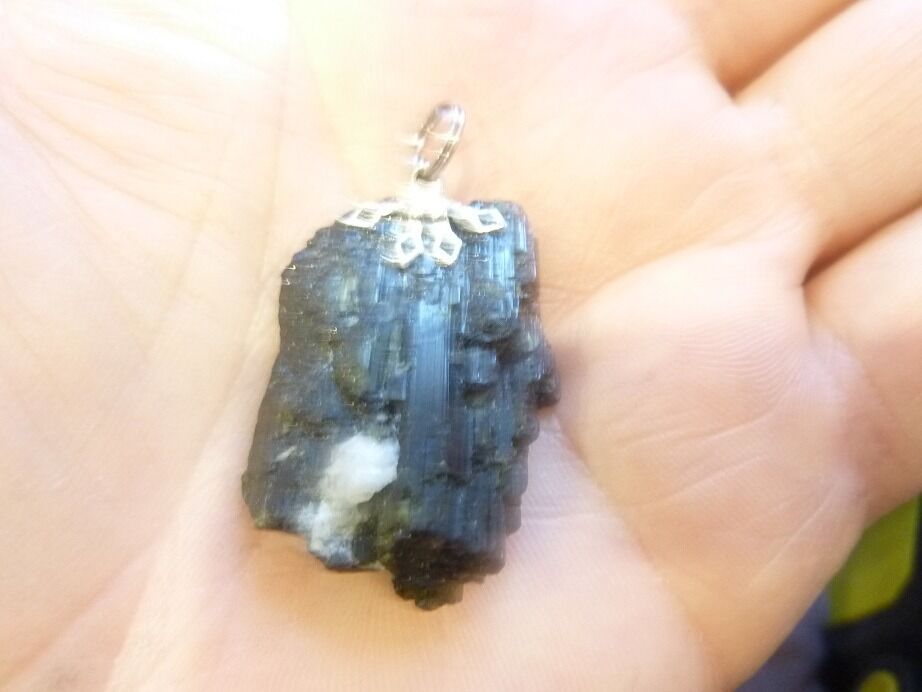 Pendentif tourmaline verte Ultra Rare ref 838