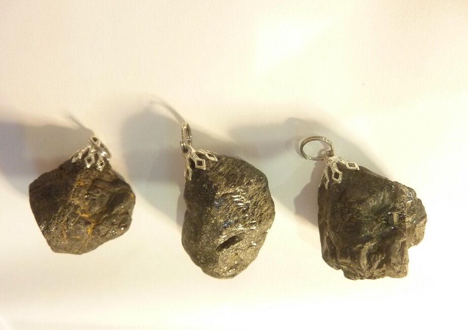 Lot de 3 Pendentifs Spinelle noir ultra rare GG LOT1