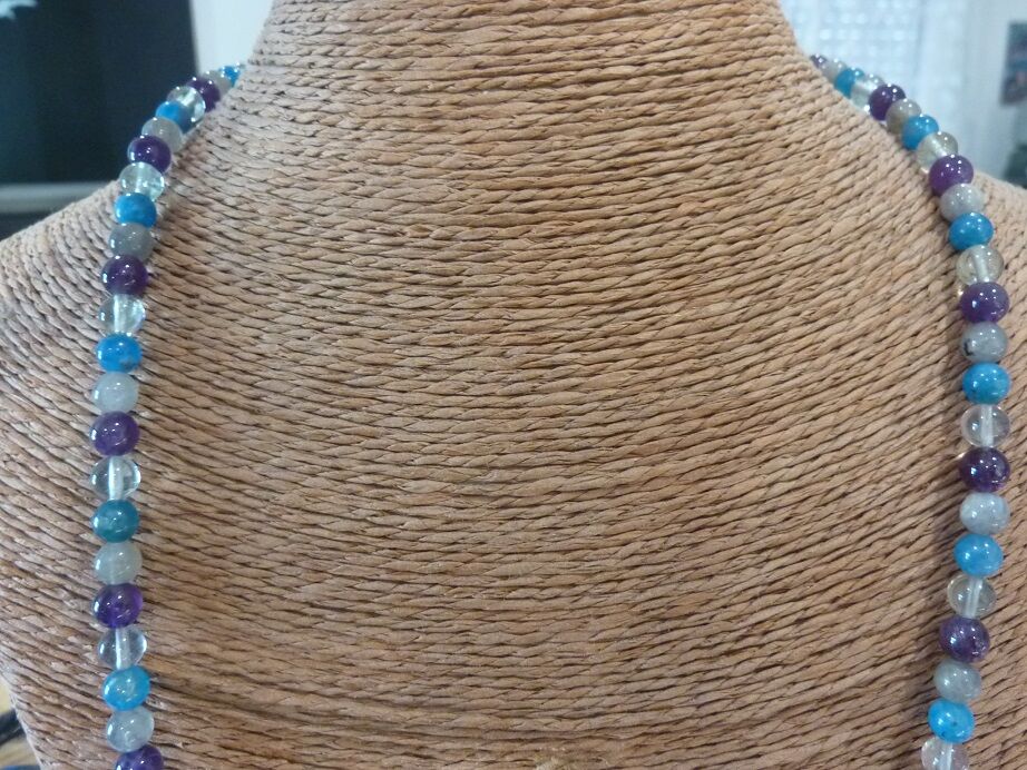 Collier ou bracelet de Protection & Intuition : Améthyste, Apatite, Labradorite & Fluorite – Équilibre énergétique