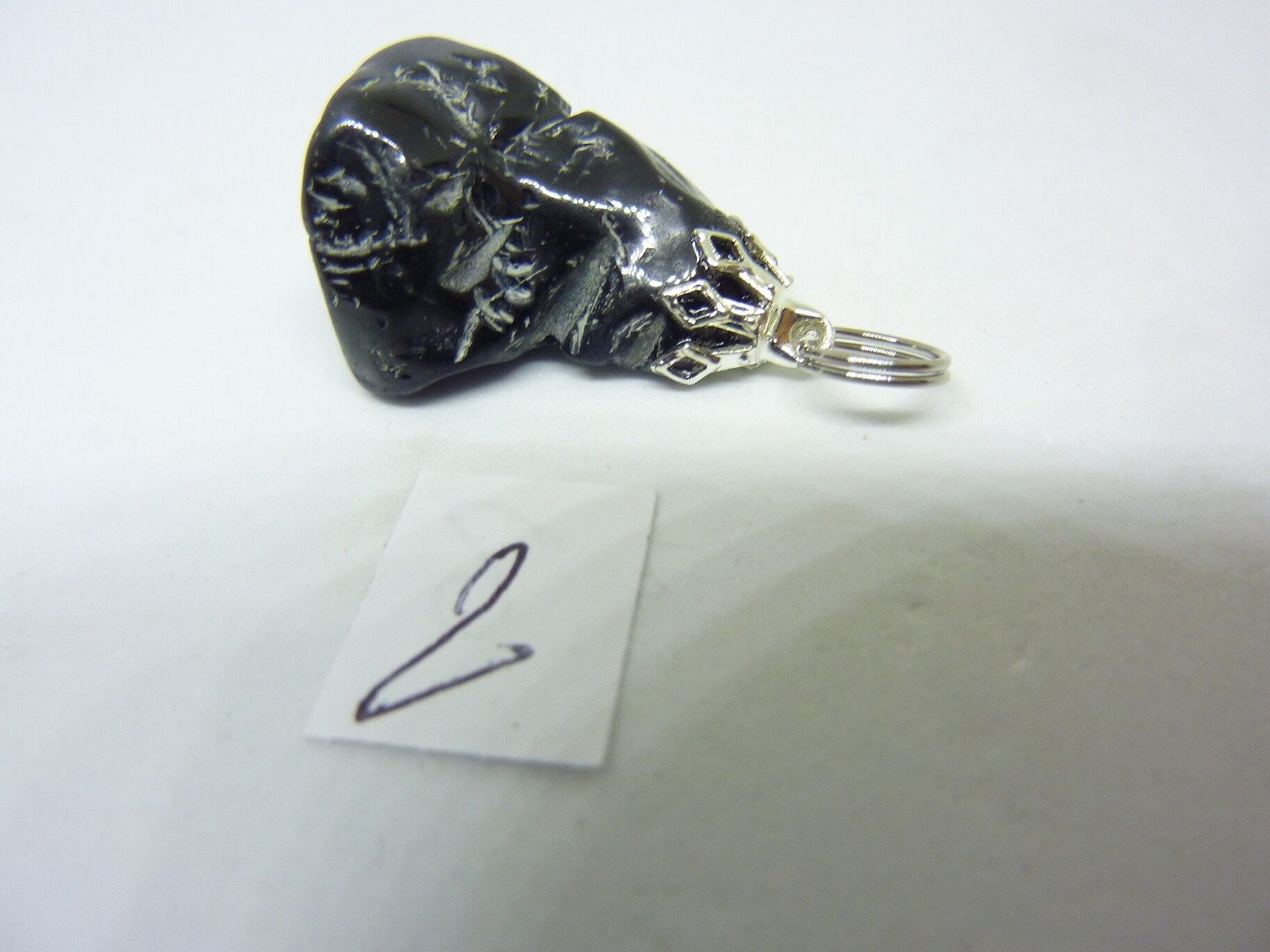 PENDENTIF PROTECTION SPINELLE NOIRE 8,5 gr REF 8555