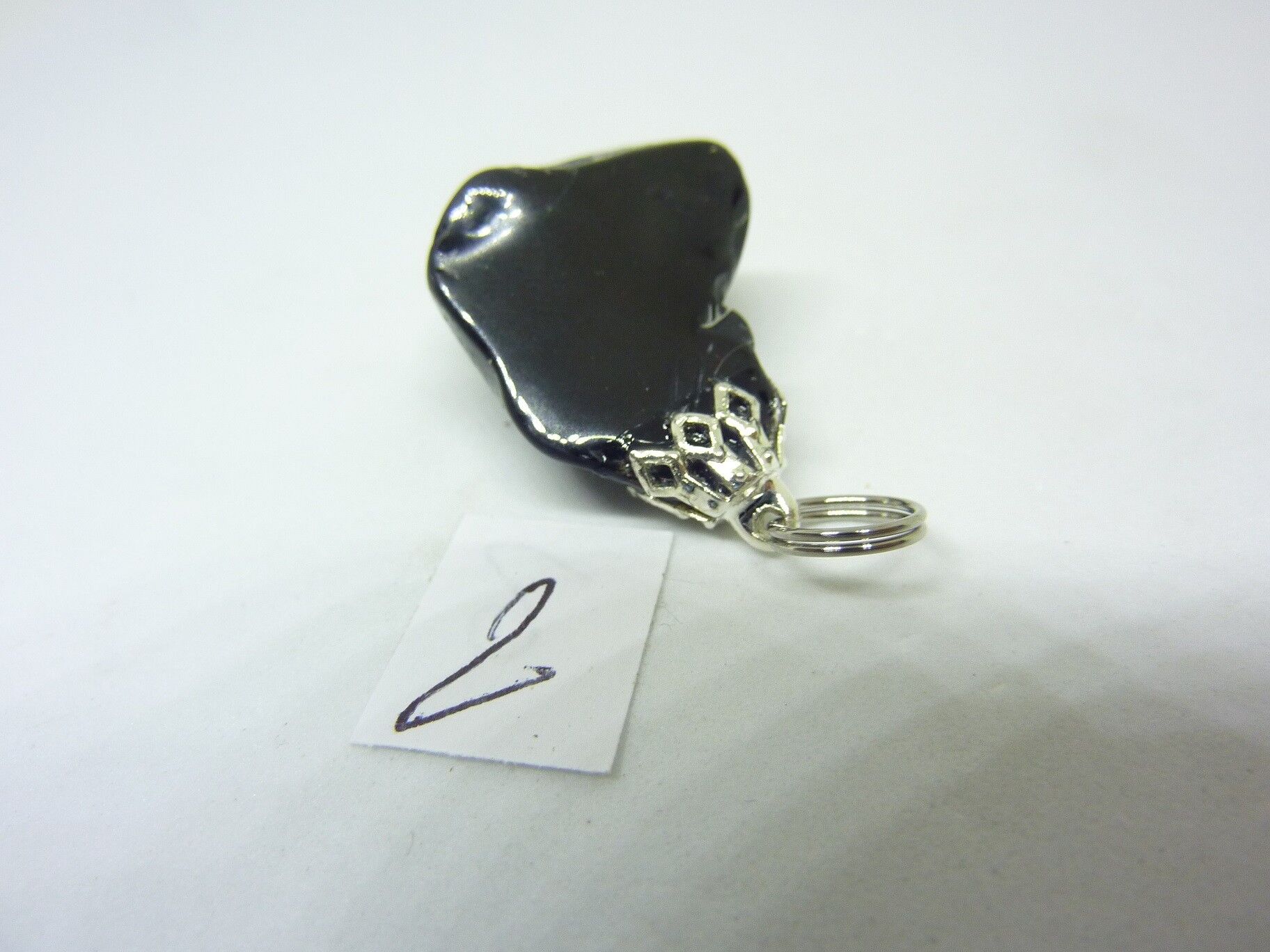 PENDENTIF PROTECTION SPINELLE NOIRE 8,5 gr REF 8555 – Image 2