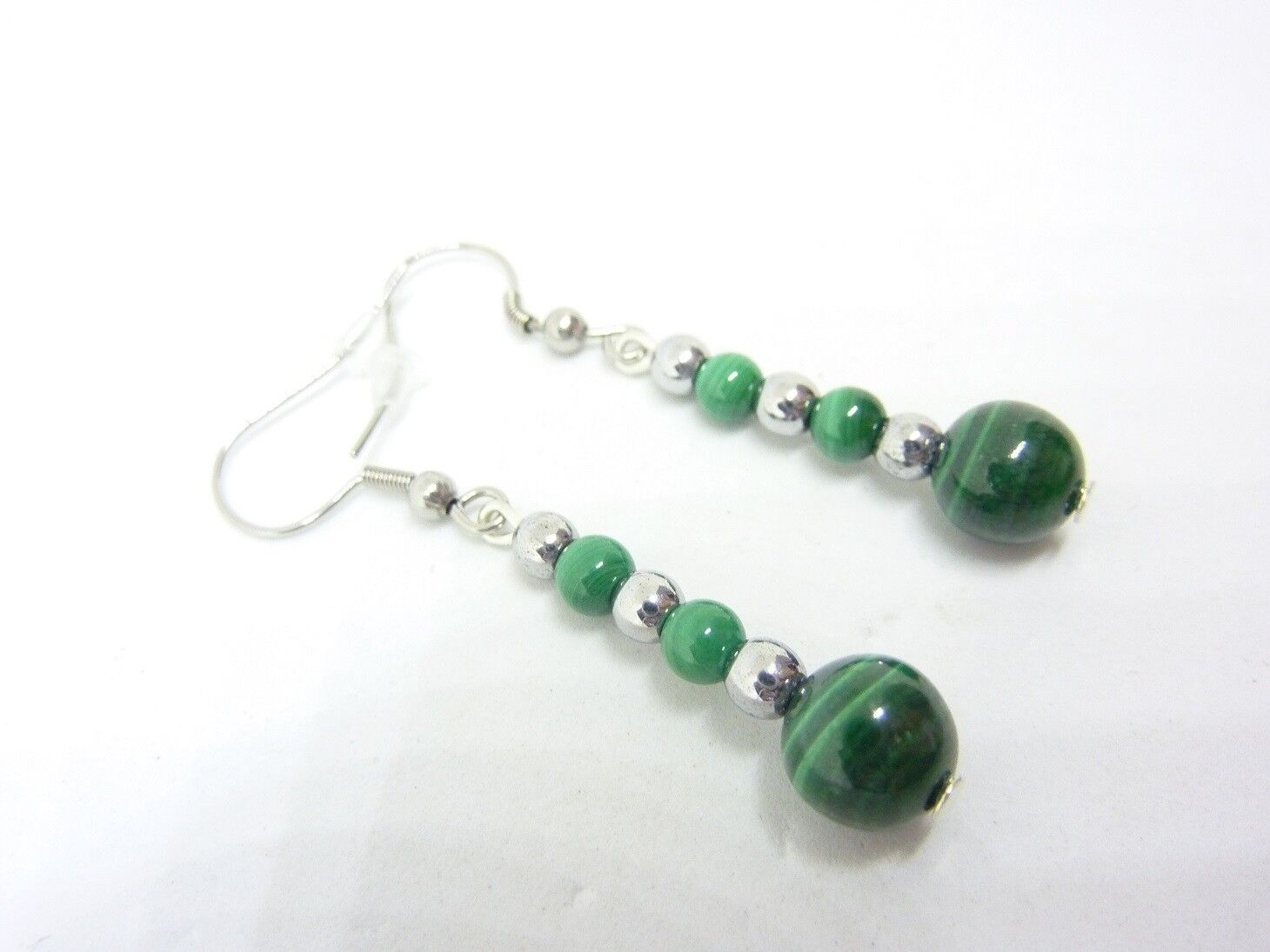 BOUCLES D'OREILLES MALACHITE-HEMATITE PERLES RONDES 8-4 MM – Image 2