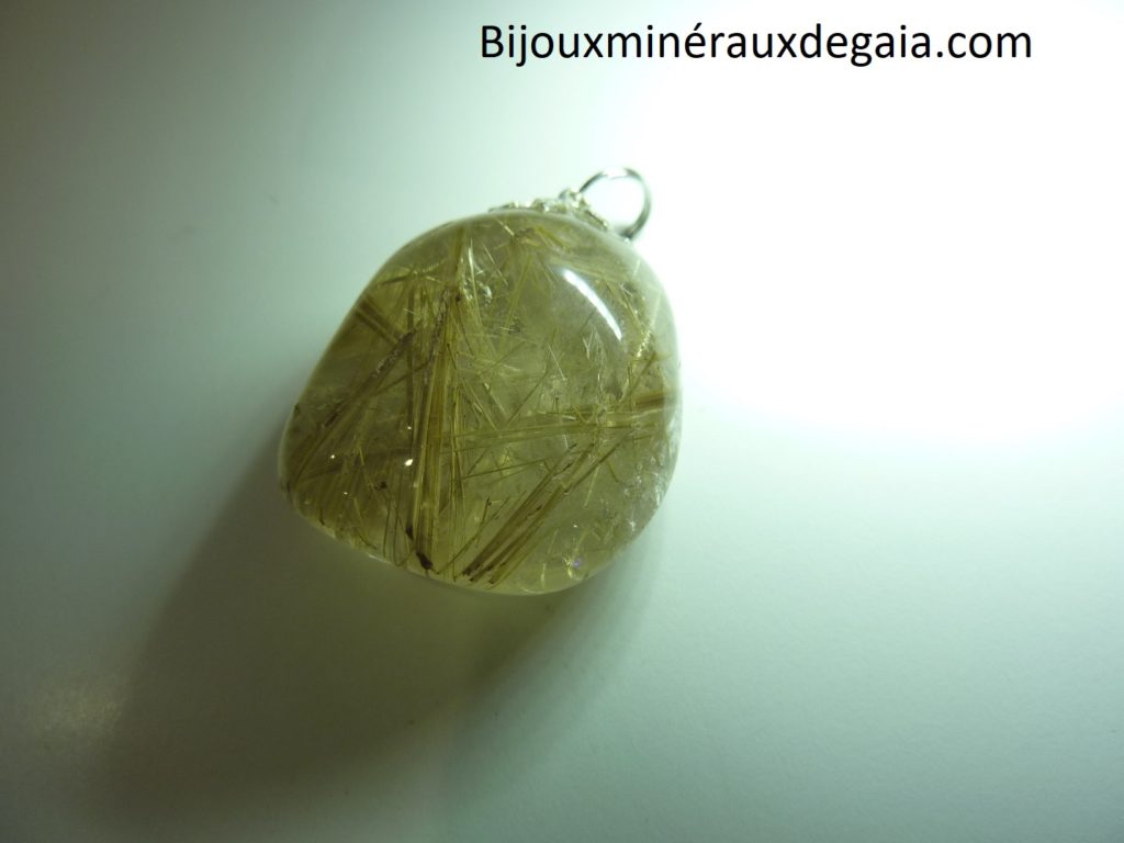 PENDENTIF QUARTZ RUTILE JOIE ET PROTECTION RARE ref 7807