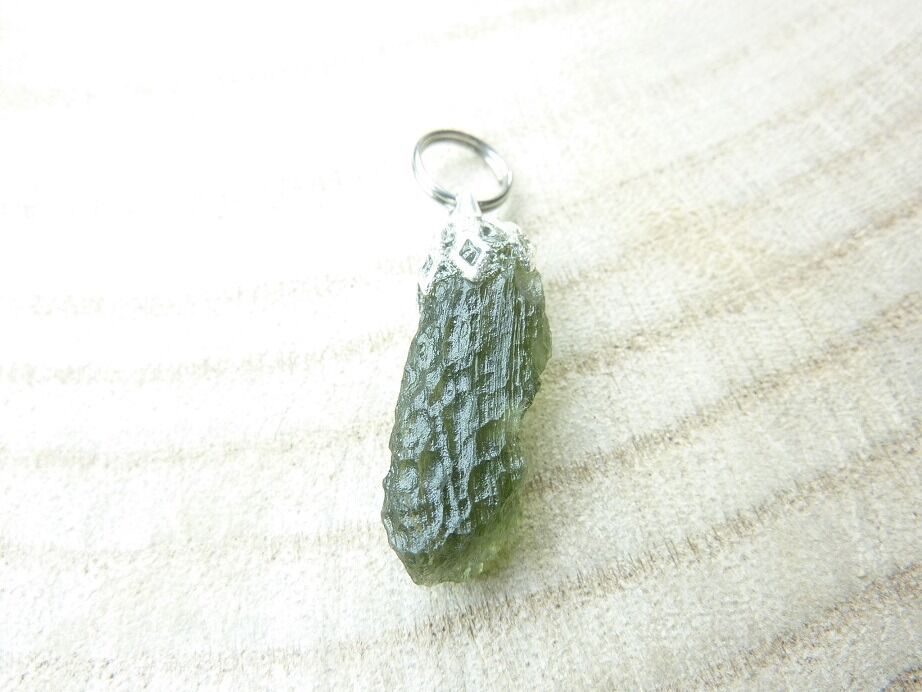 Pendentif Moldavite ref 0138