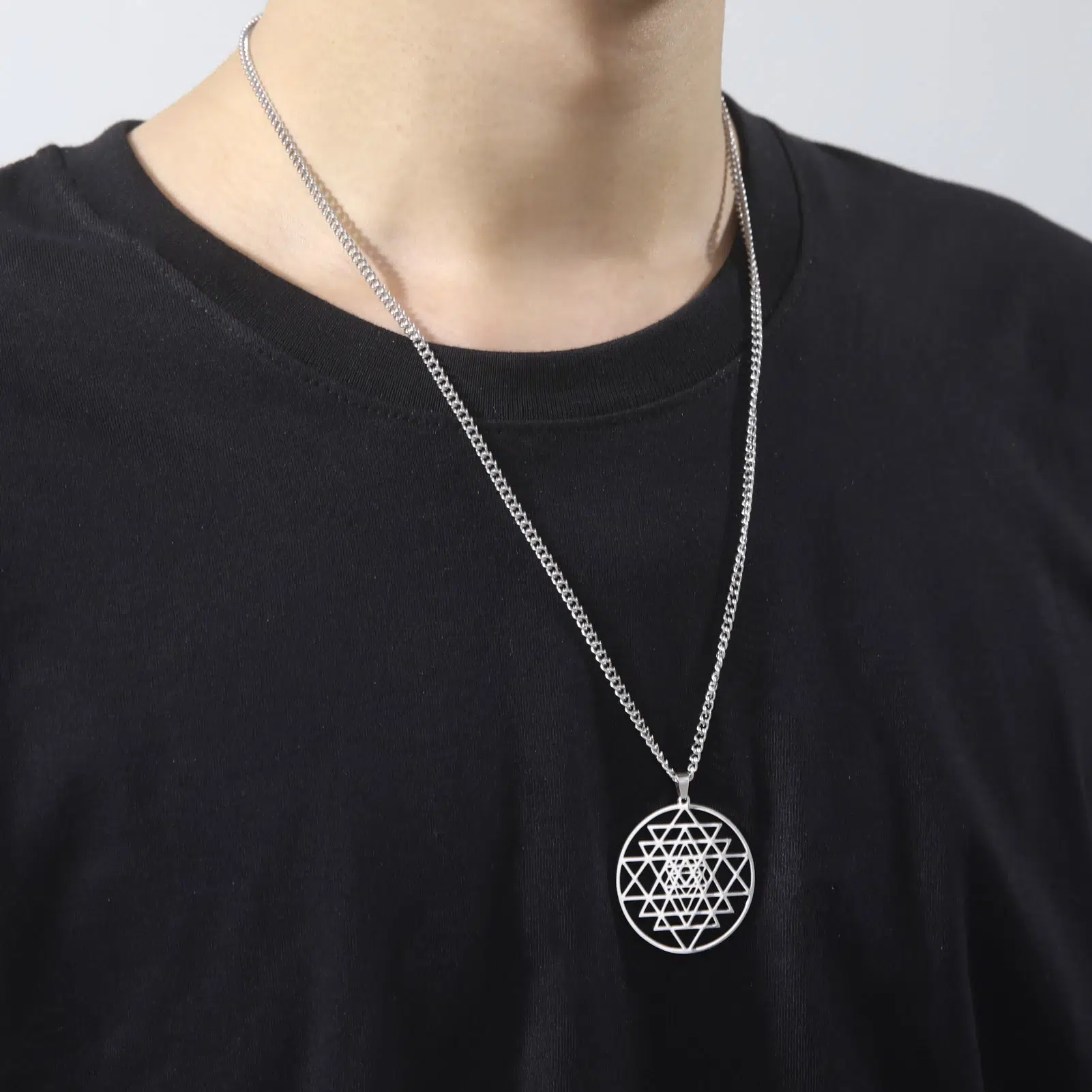 Collier pendentif Sri Yantra en Acier Inoxydable