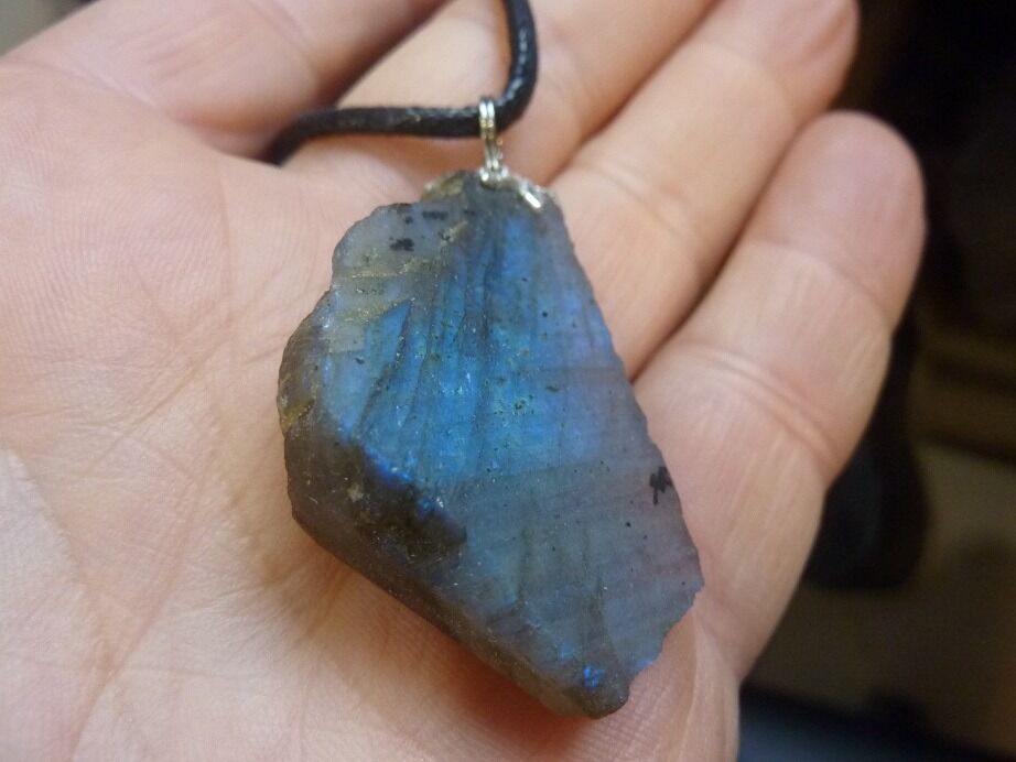 Collier pendentif Labradorite brut ref 428