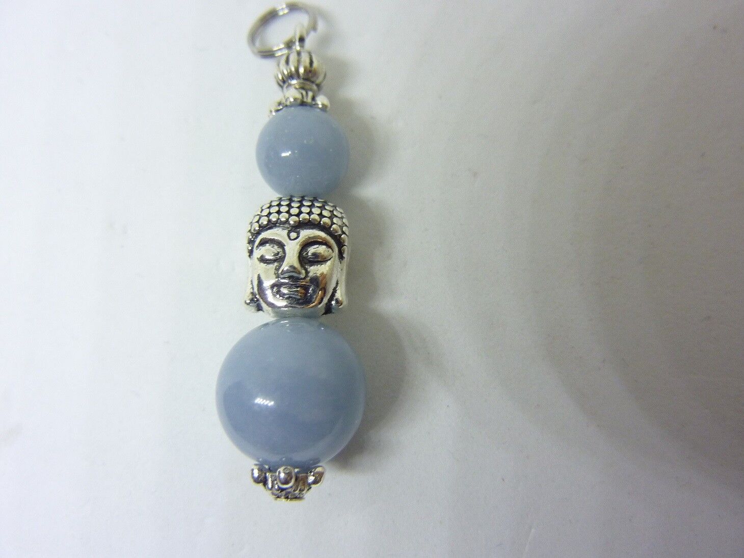 Pendentif Bouddha protection Angélite (anhydrite)