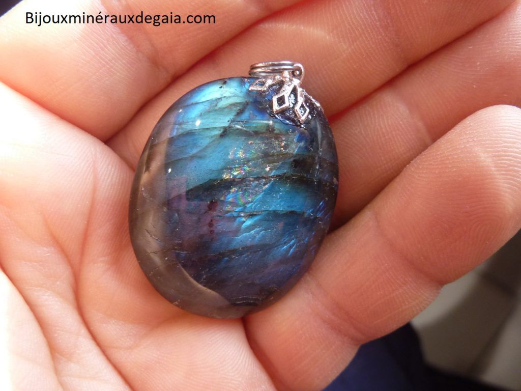 Pendentif protection Labradorite poids 20,4 gr ref 8374