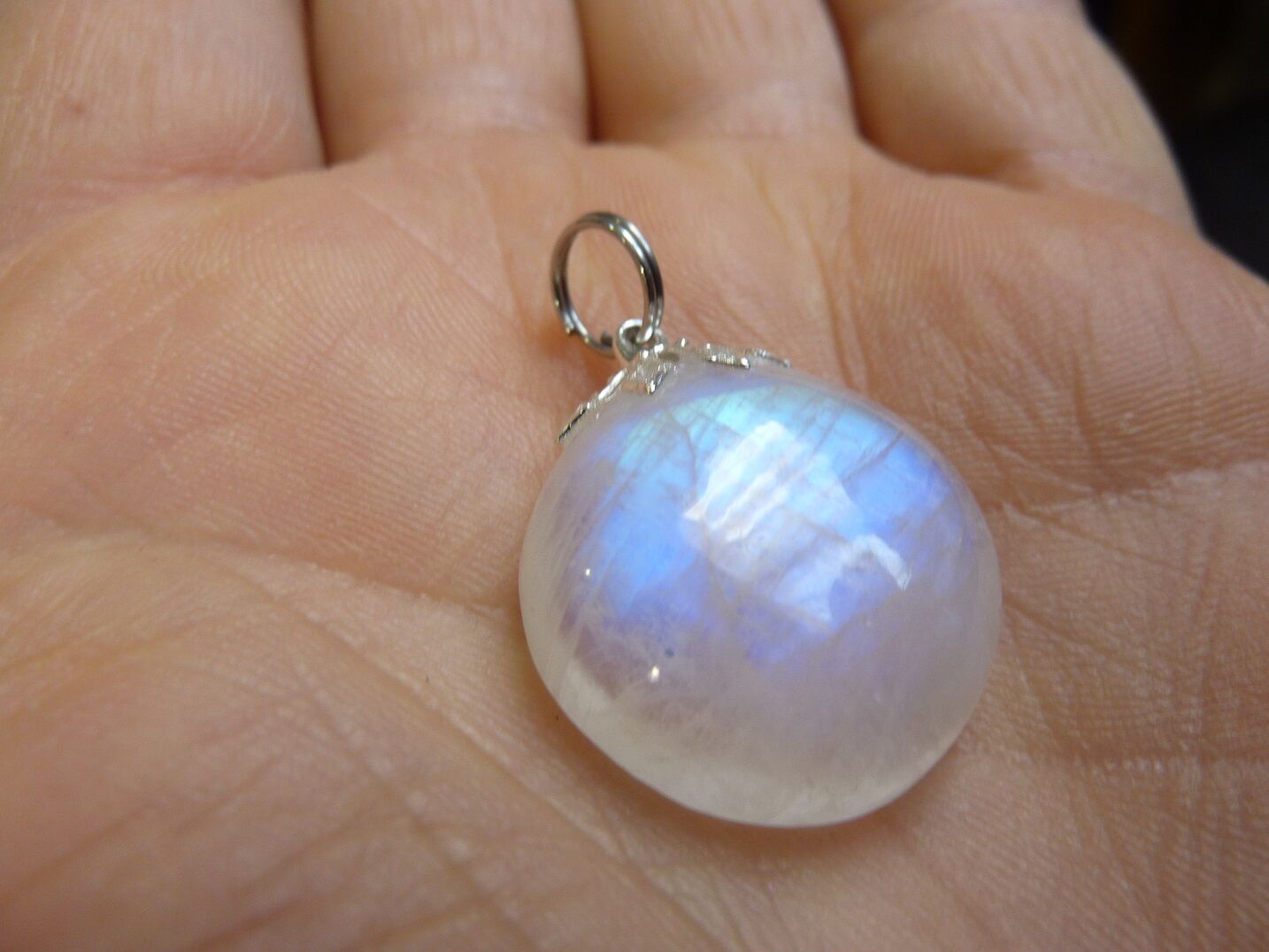 Pendentif pierre de lune gemme ref 3032