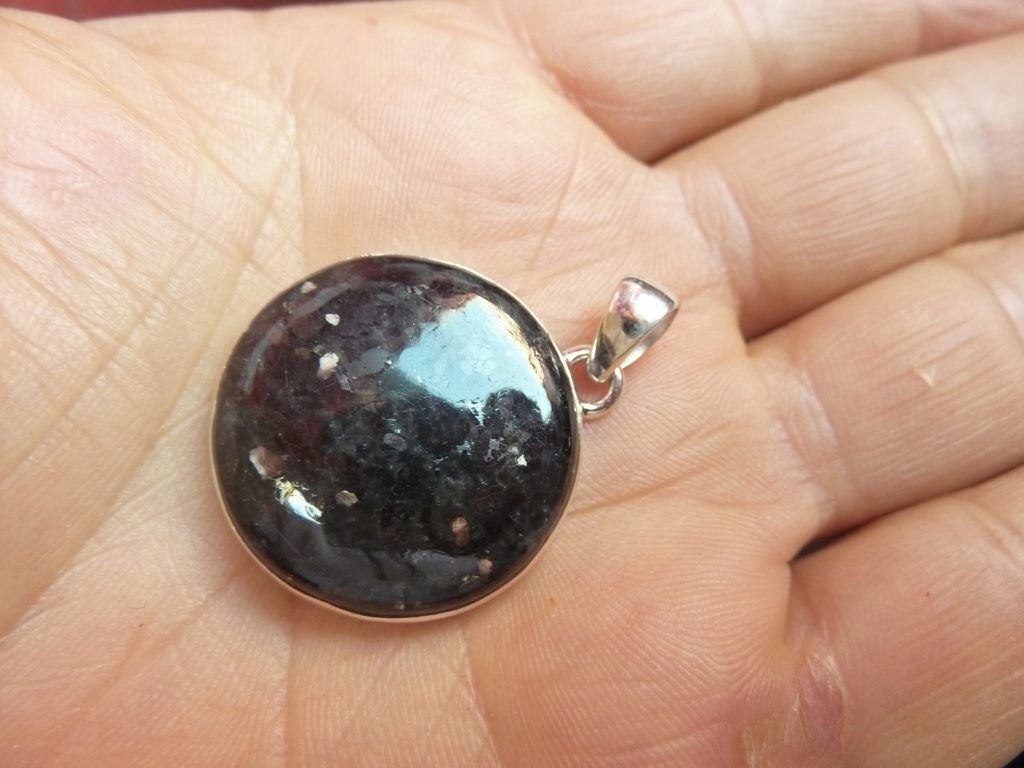 Pendentif Nuummite Véritable monture argent 925 Rare ref 3988 – Image 4