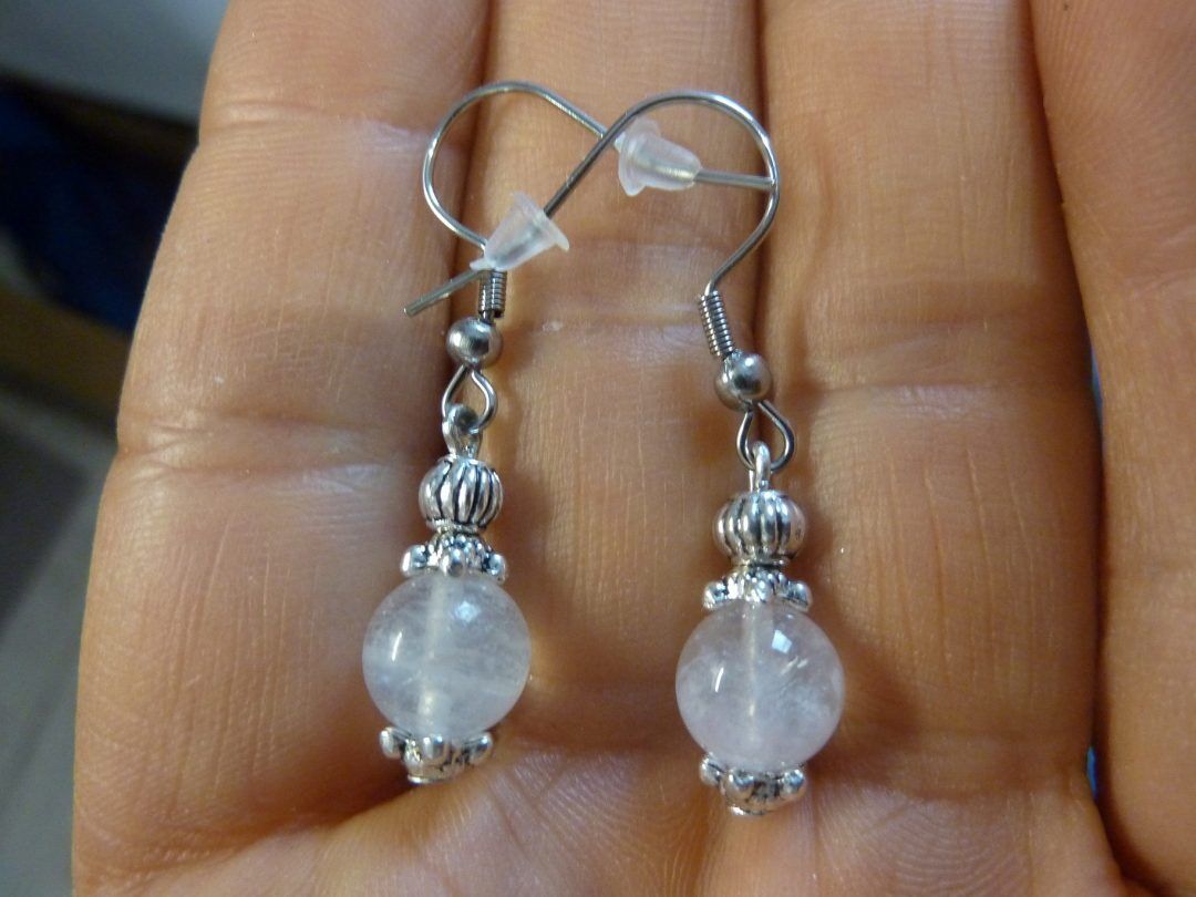 Boucles d'oreilles pierre de lune perles 8 mm – Image 2