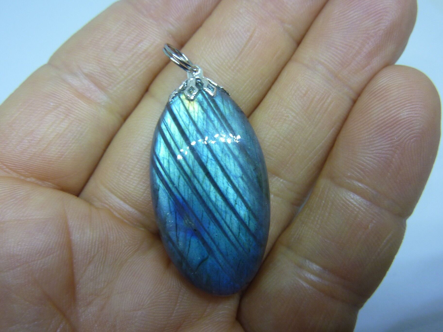 PENDENTIF PROTECTION LABRADORITE 11,1 gr REF 4876