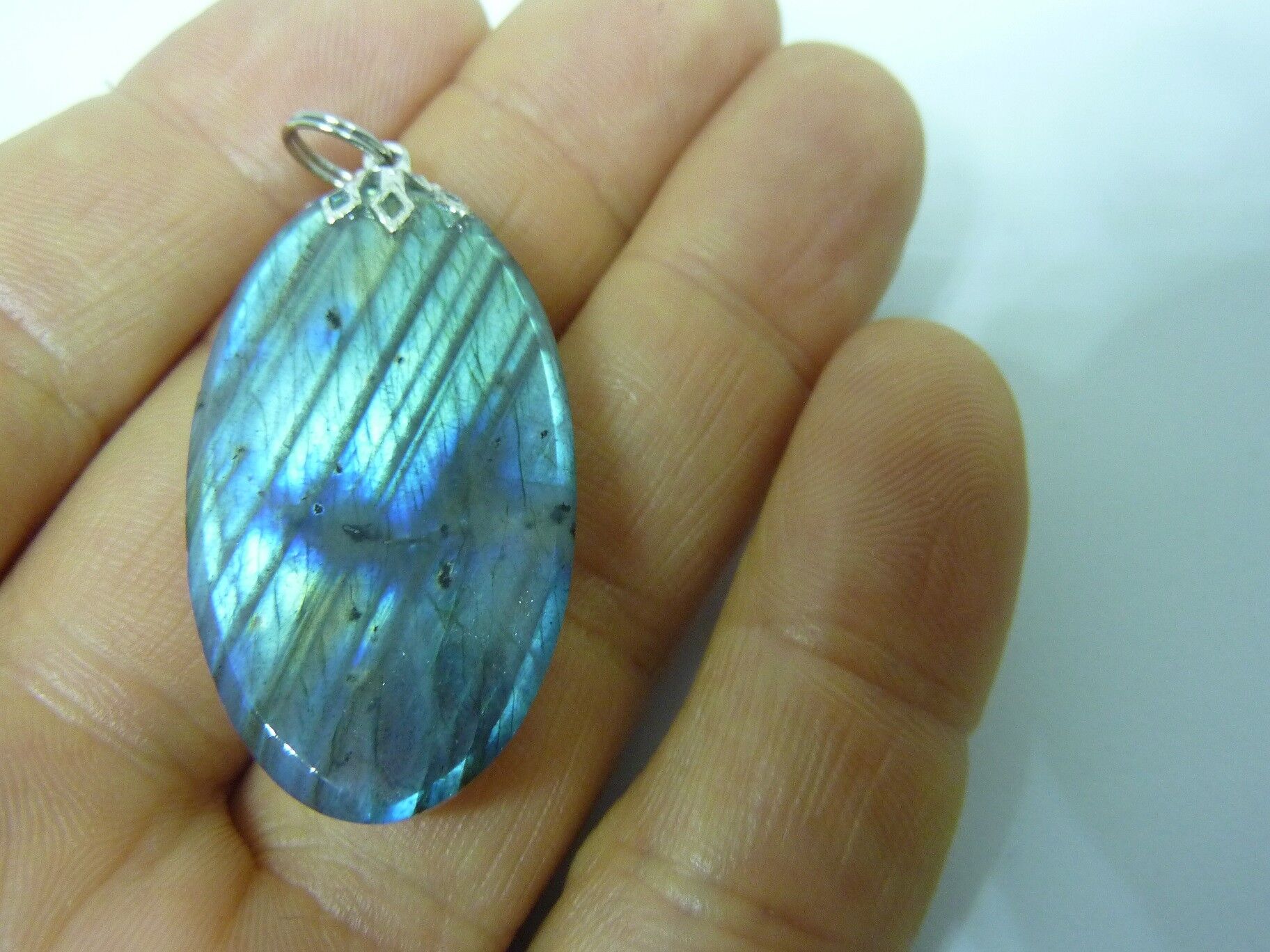 PENDENTIF PROTECTION LABRADORITE 11,1 gr REF 4876 – Image 2