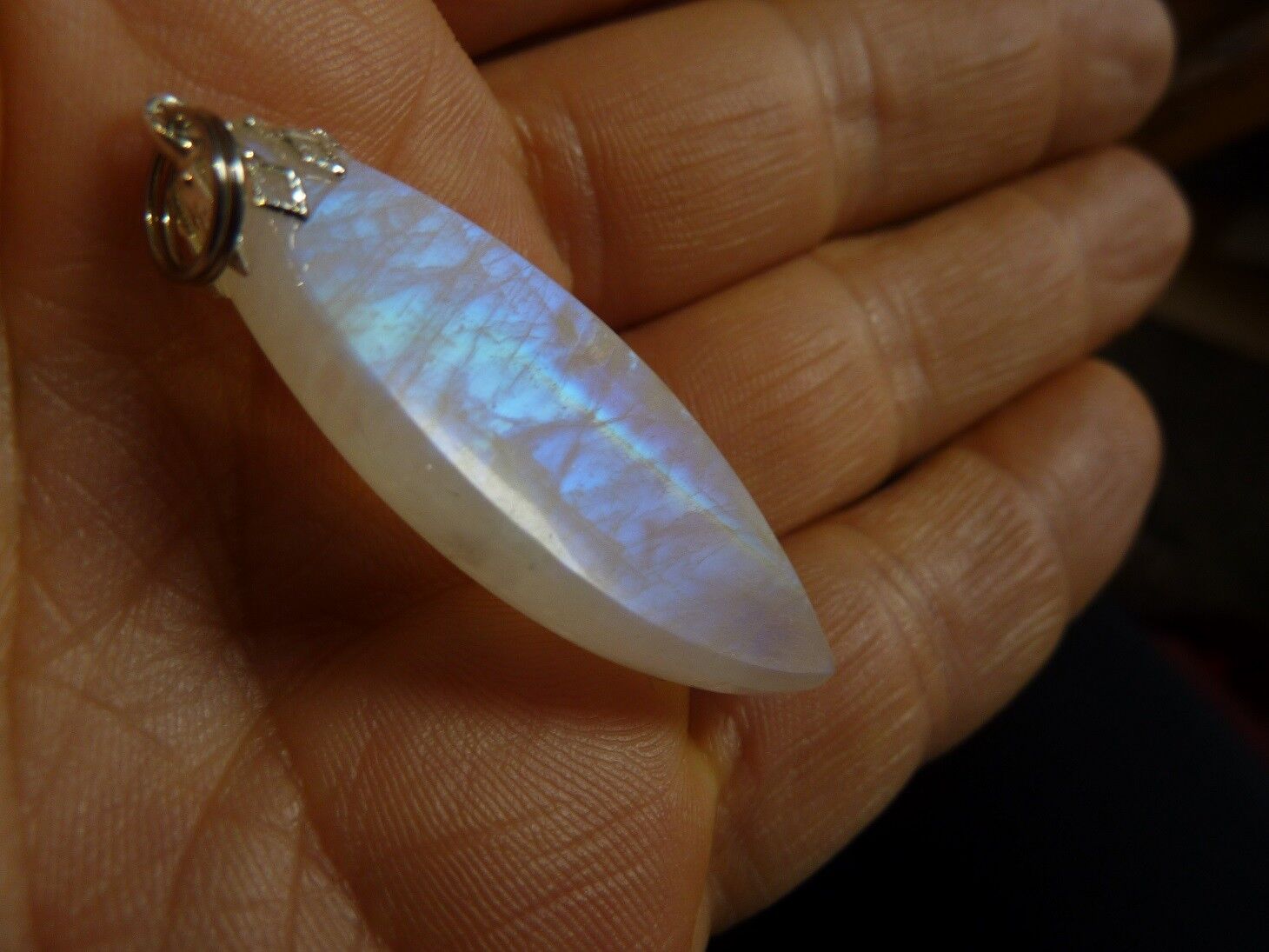 Pendentif Pierre de lune Quiétude et intuition ref 1874 – Image 3