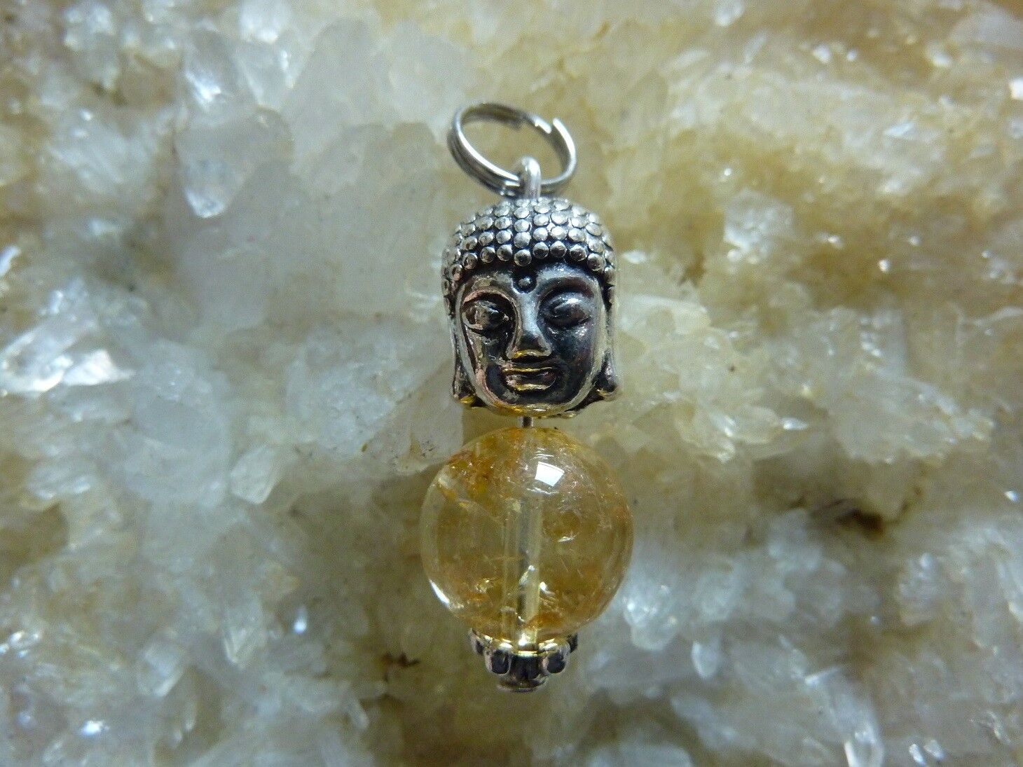 Pendentif Bouddha CITRINE perles rondes 10 mm