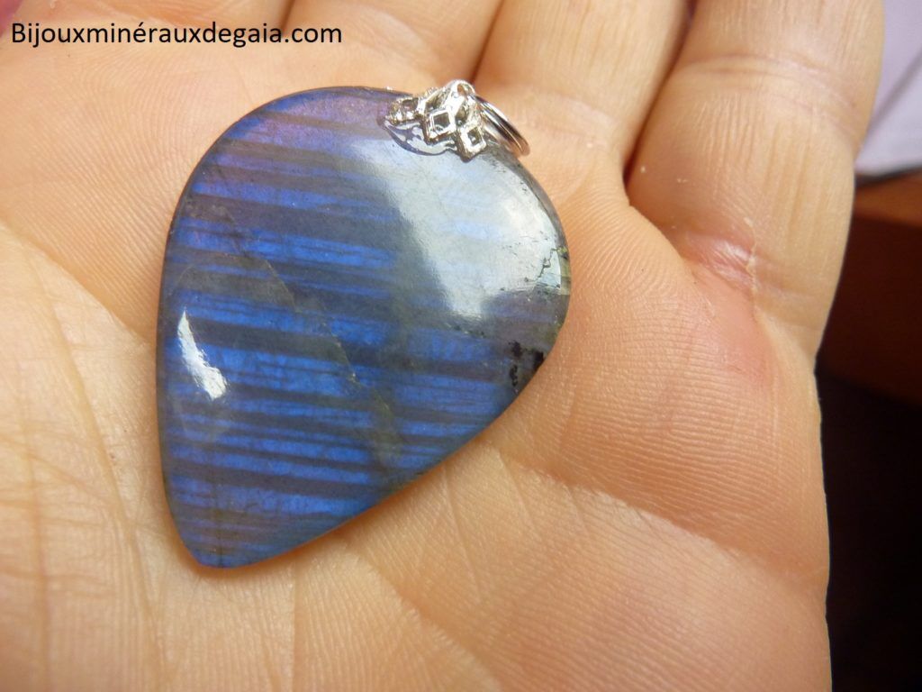 Pendentif Labradorite Poids 10,8 gr ref 1552